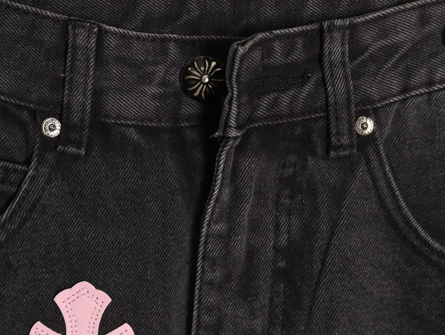 Ch**me He**ts ch 25ss jeans