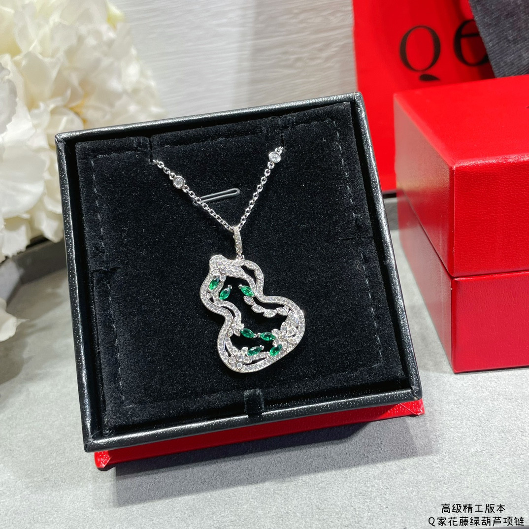 Qeelin Vine Gourd Necklace