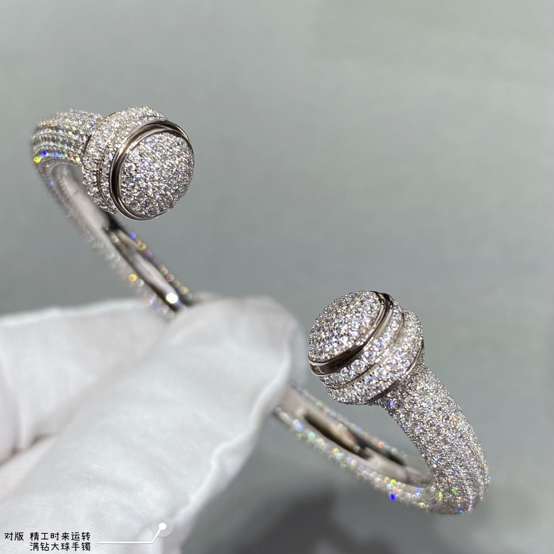 piaget fully Di*m*nd-encrusted large ball bracelet