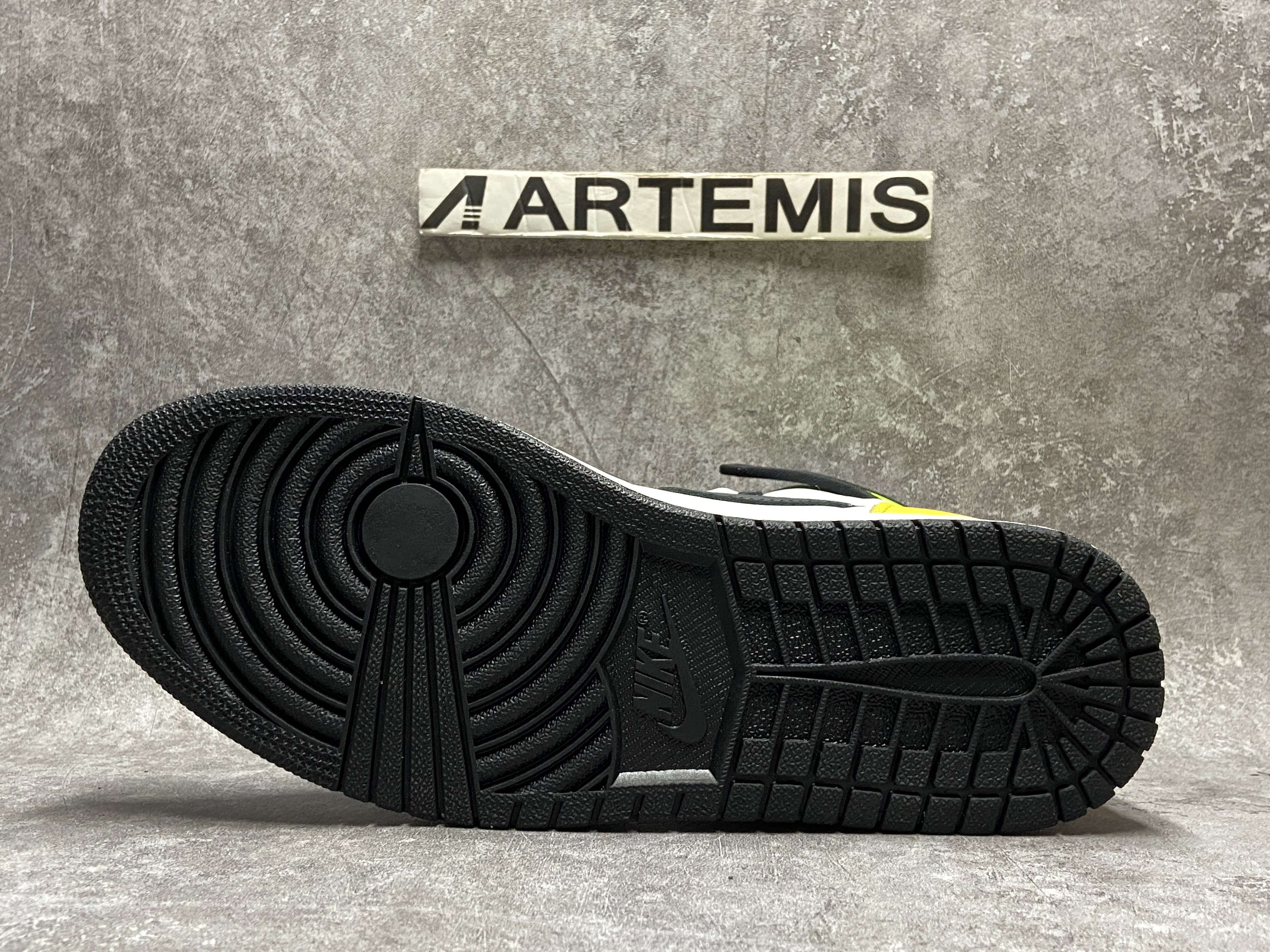 Air Jordan 1 Retro High OG