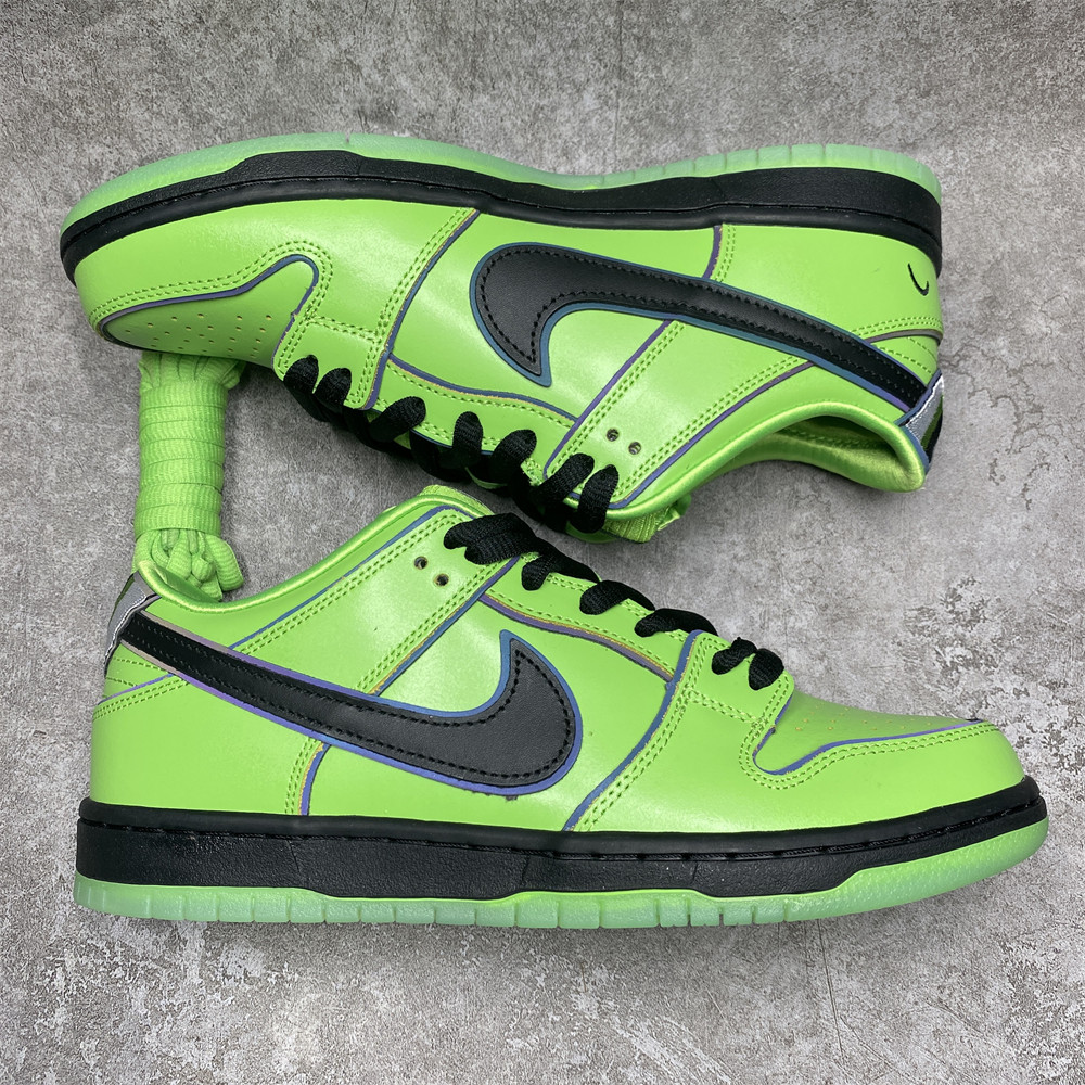 THE POWERPUFF GIRLS X DUNK LOW PRO SB QS 