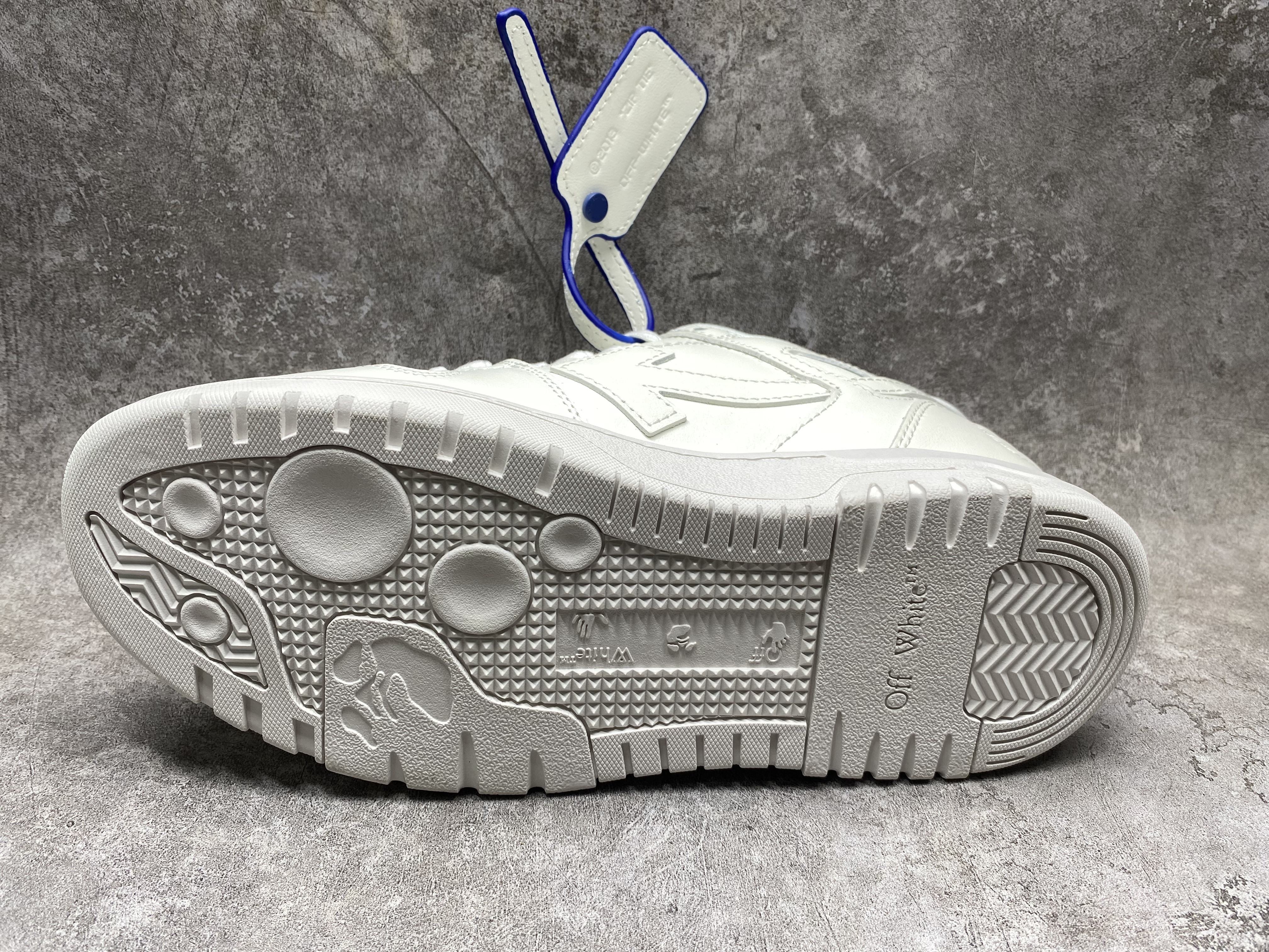 UA OFF-WHITE Out Of Office OOO Low Tops