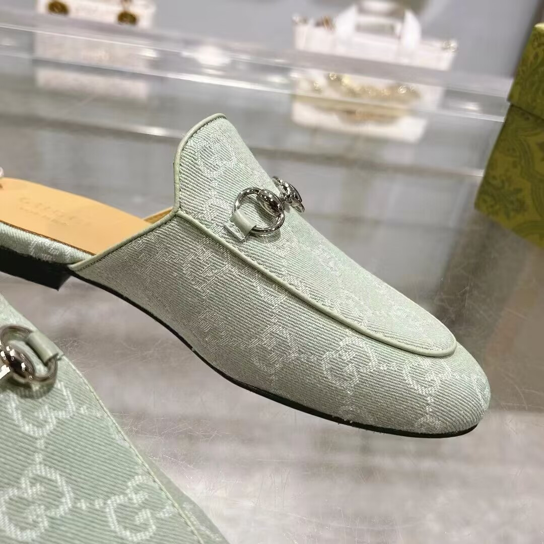 ua G*u*i princetown slipper