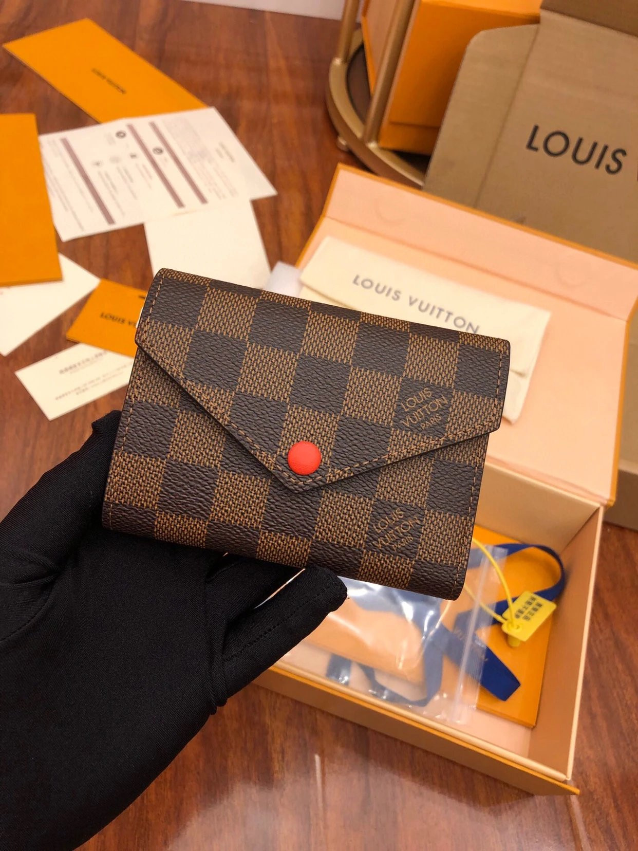 LV VICTORINE WALLET N41659