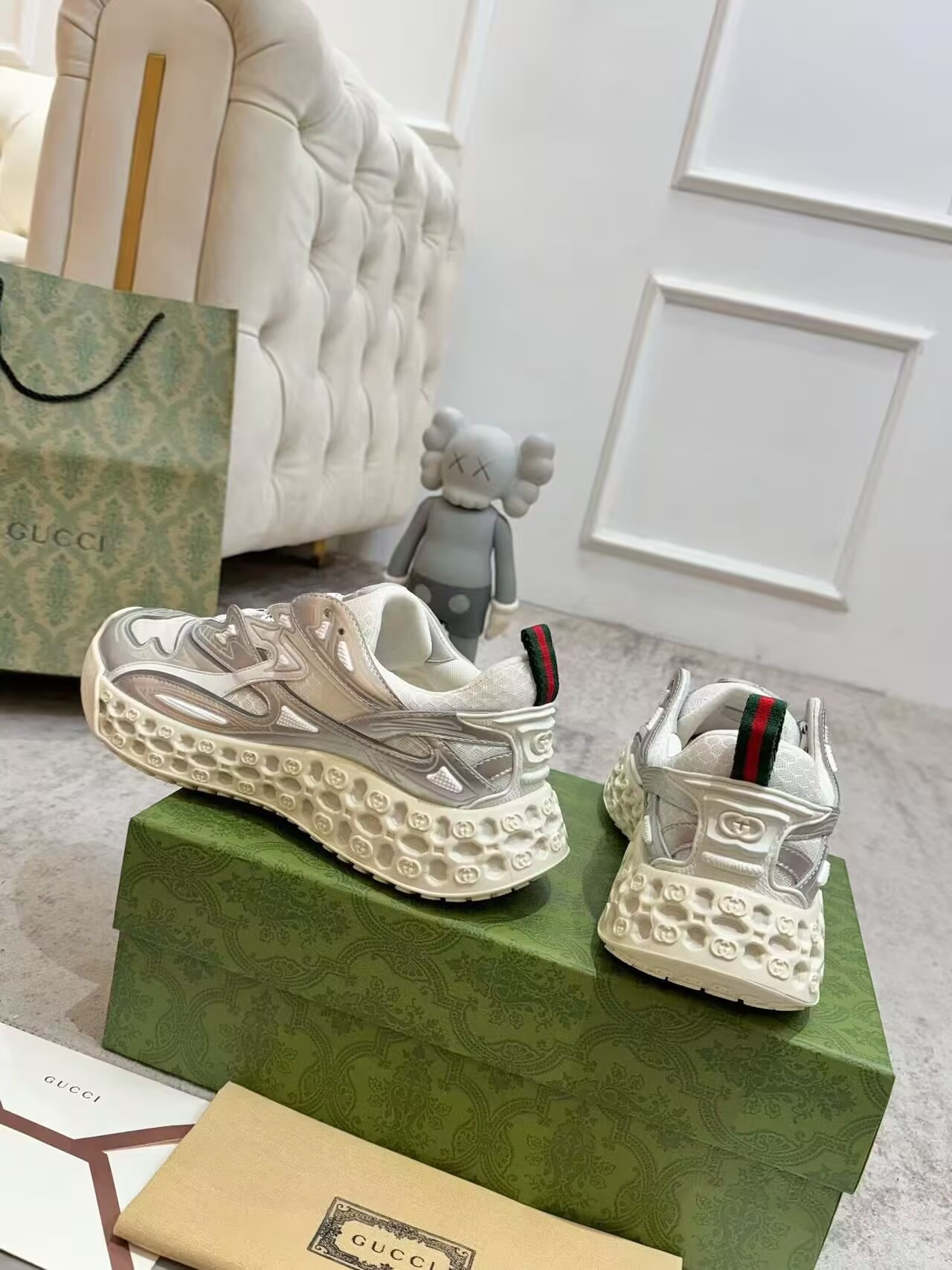 ua G*u*i cub3d sneaker