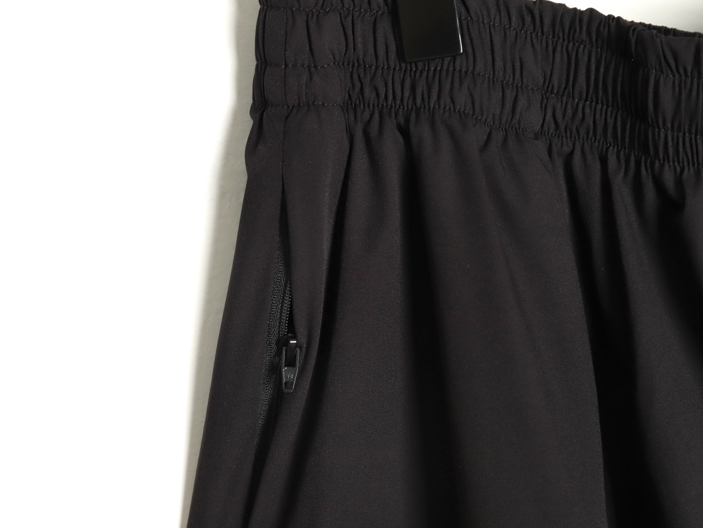 Ba*len*cia*ga shorts