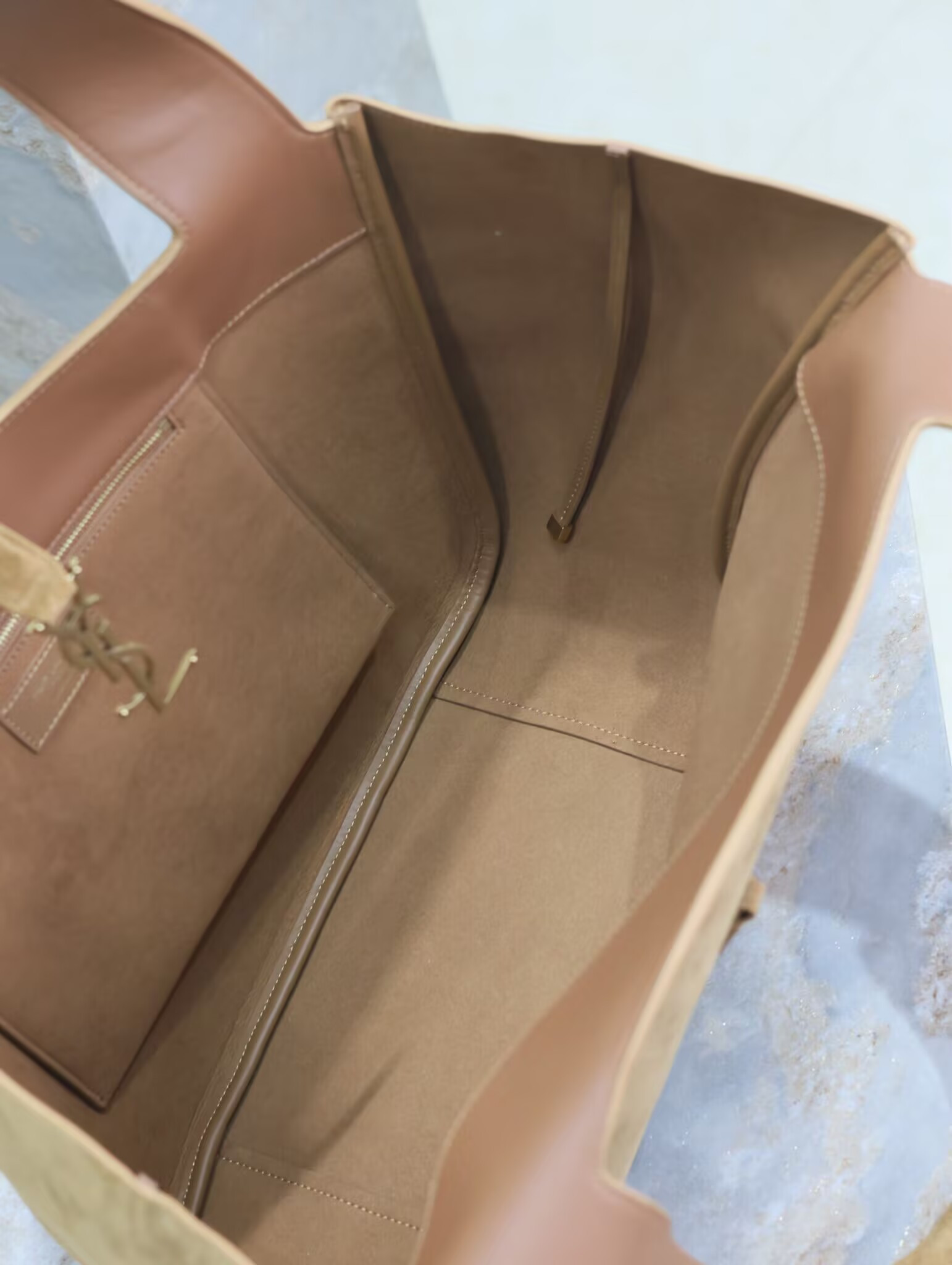 Y*L le 5 à 7 bea in suede 50×28×18cm