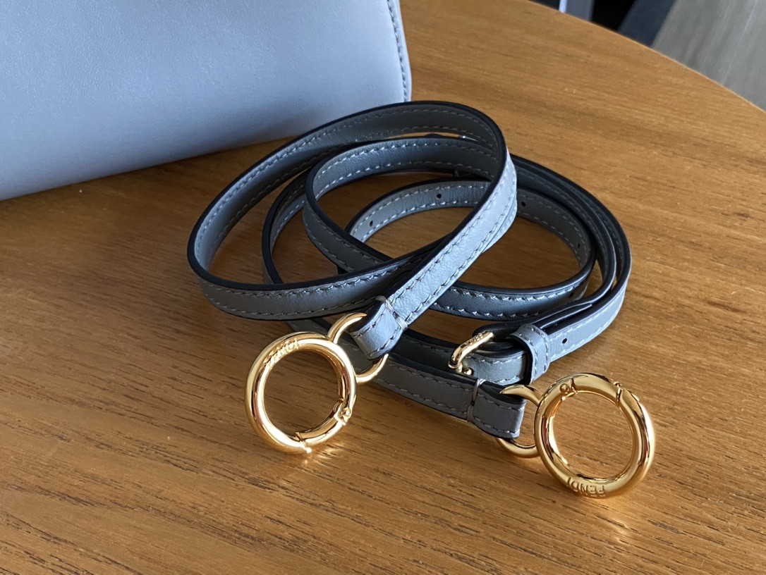 F**di 8315c peekaboo bag 23x9x20cm