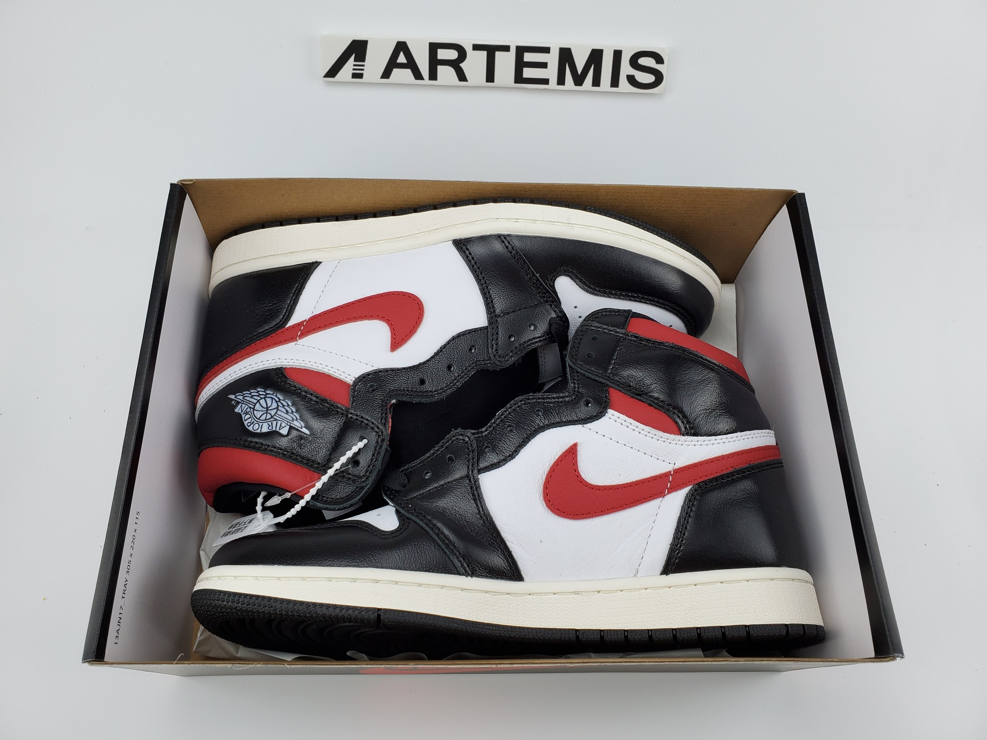 Air Jordan 1 Retro High OG “Gym Red”