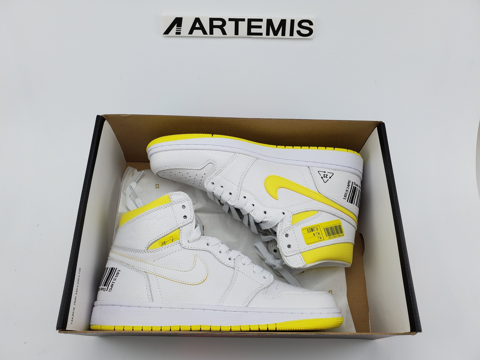 Air Jordan 1 High “First Class Flight”