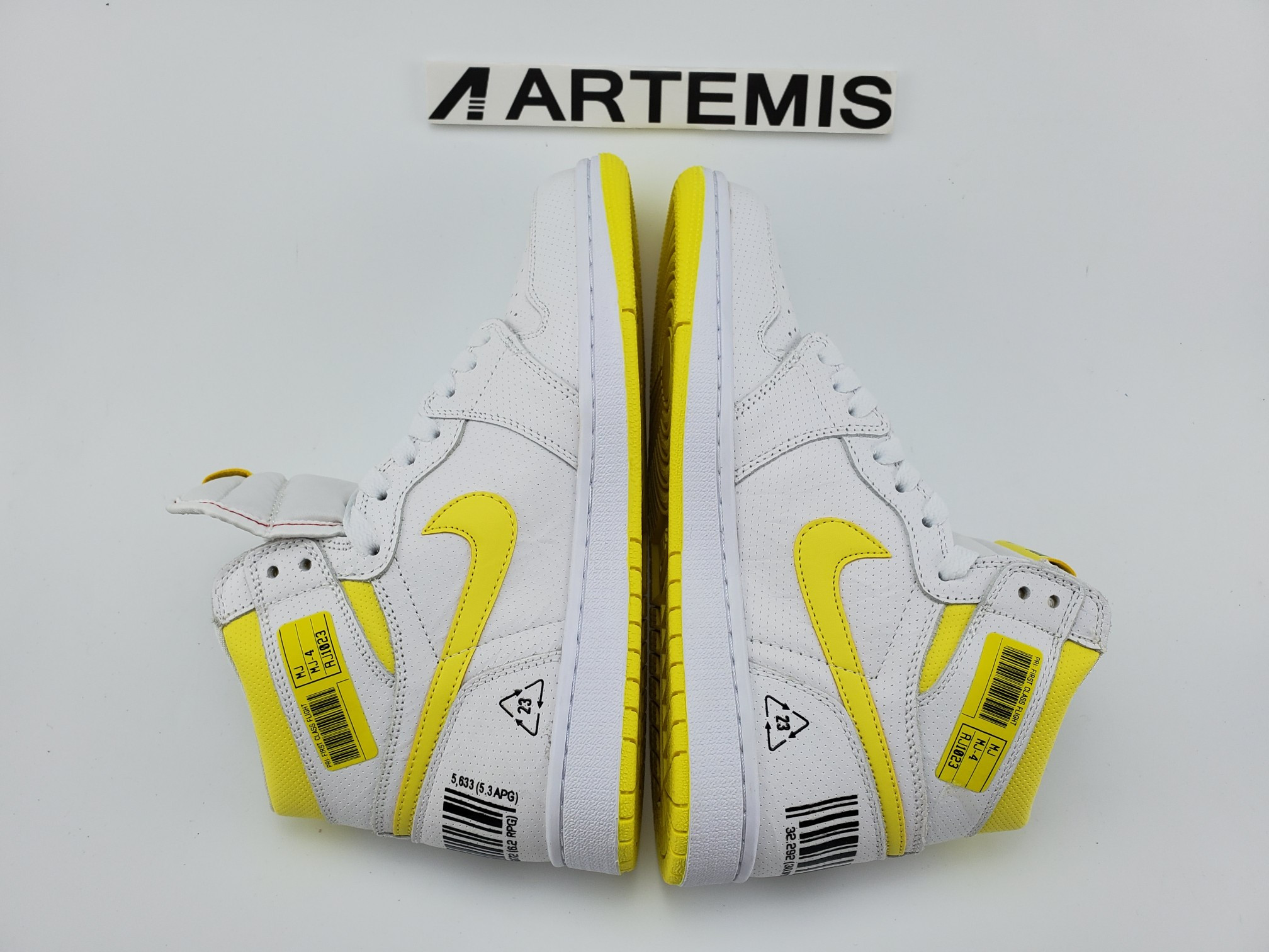 Air Jordan 1 High “First Class Flight”