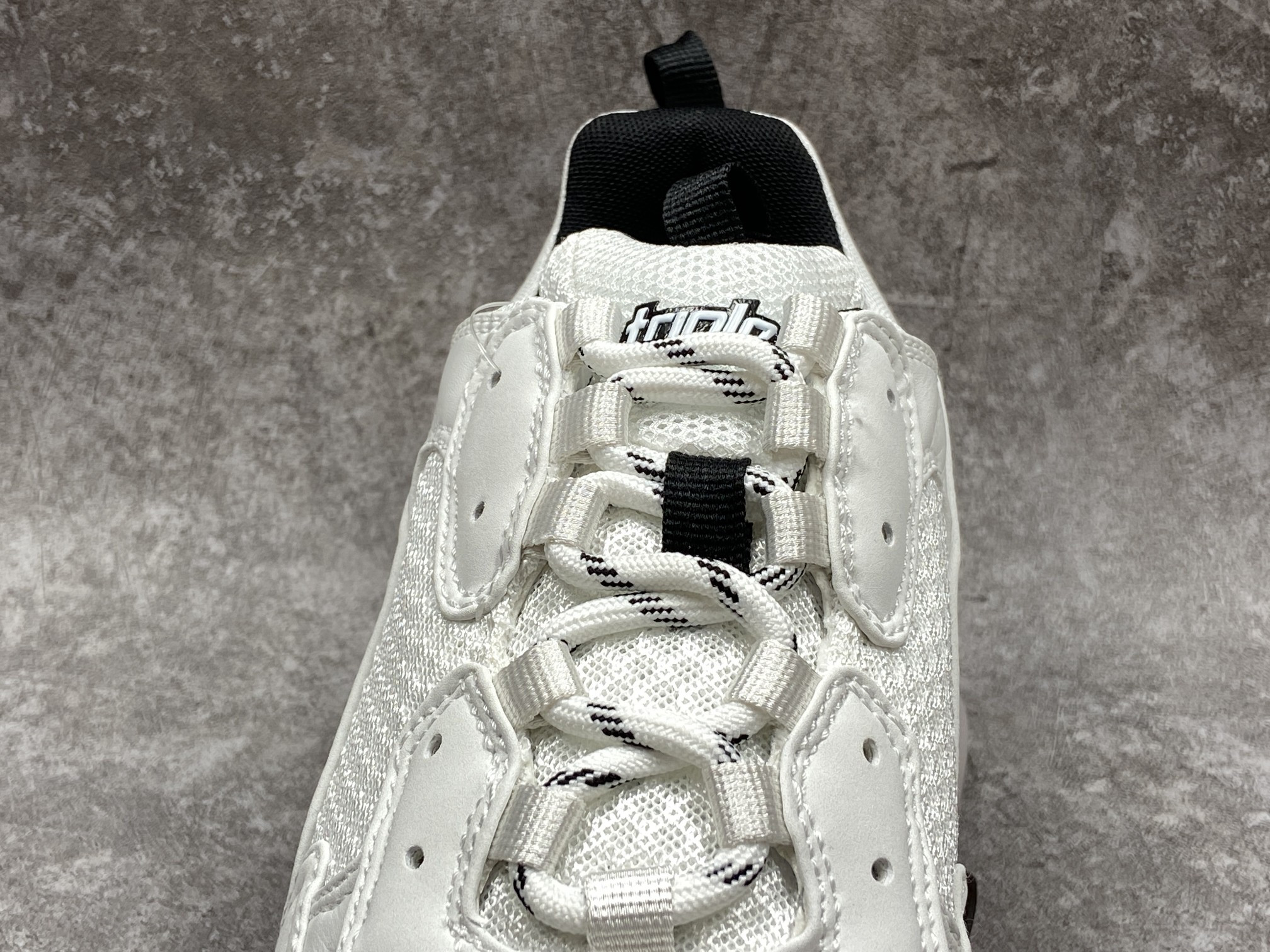 Balenciga Triple S Red