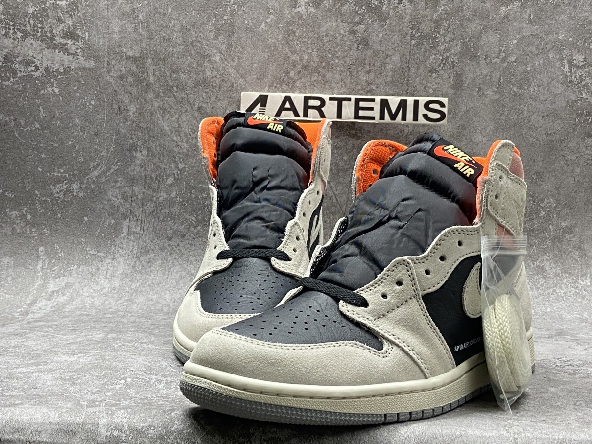Air Jordan 1 Retro High Neutral Grey Hyper Crimson