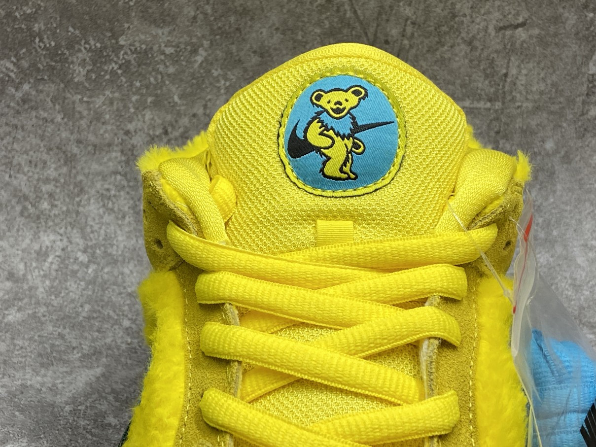 Grateful Dead x Nike SB Dunk Low Yellow Bear
