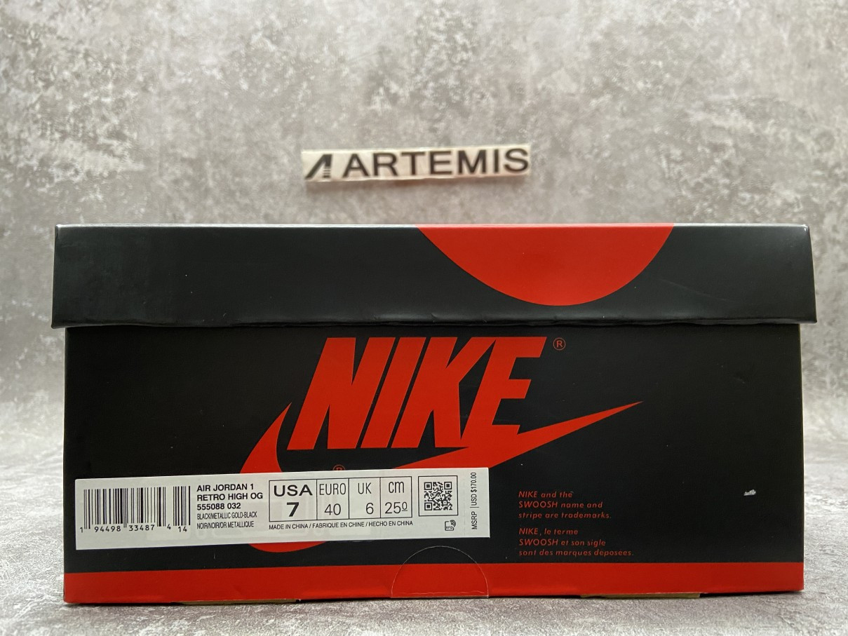 Air Jordan 1 Retro High Black Metallic Gold