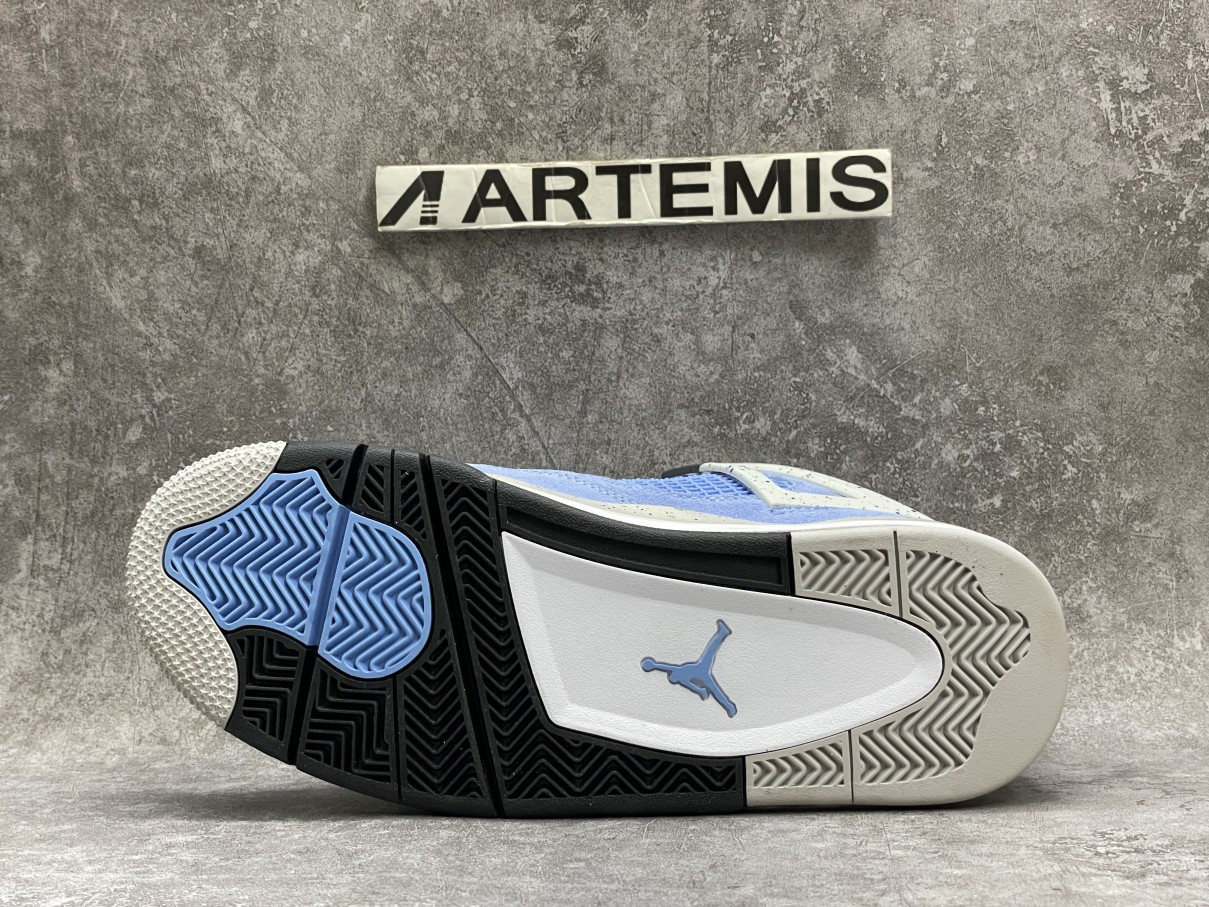 Air Jordan 4 Retro University Blue