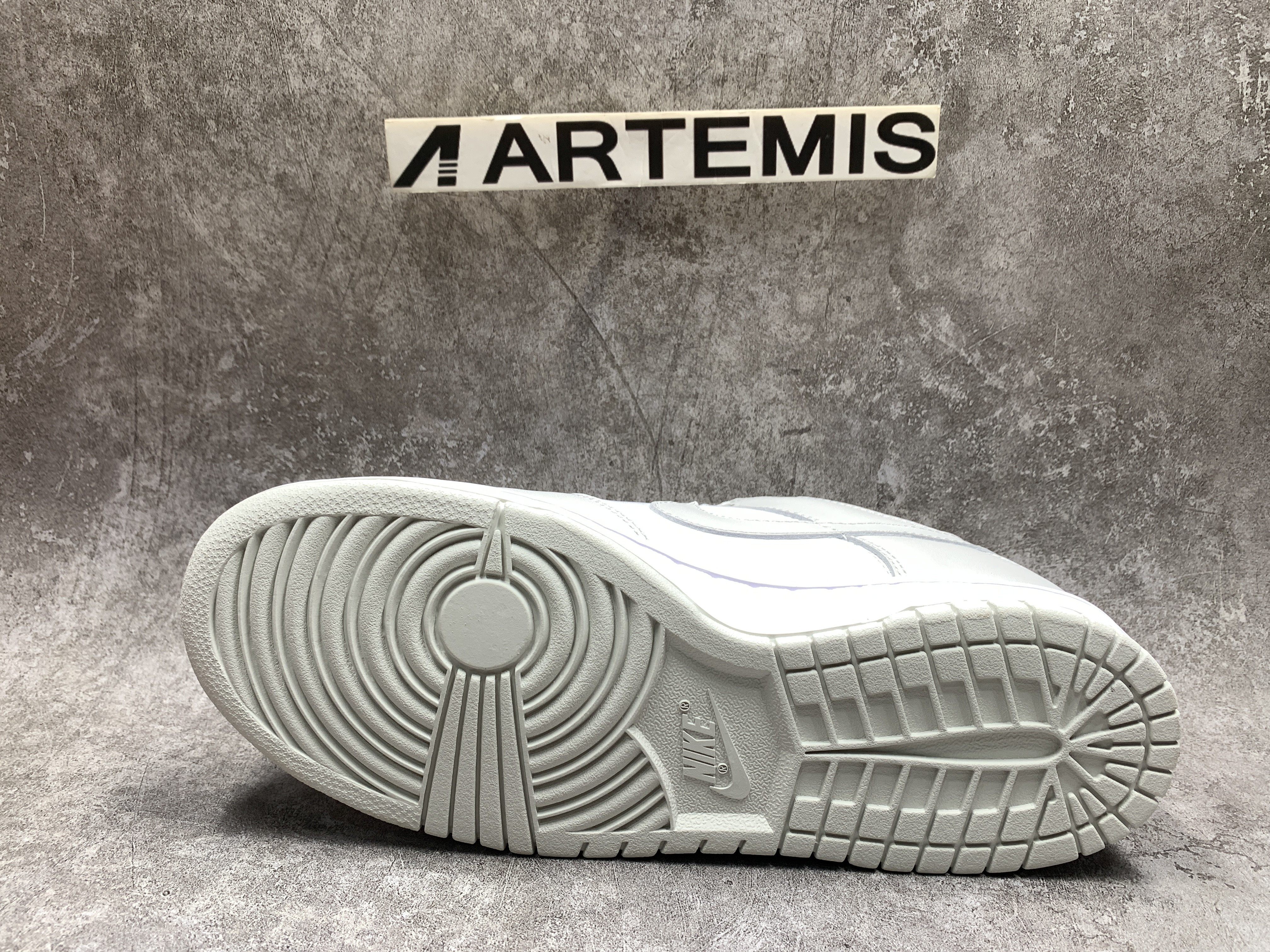 Nike Dunk Low Photon Dust