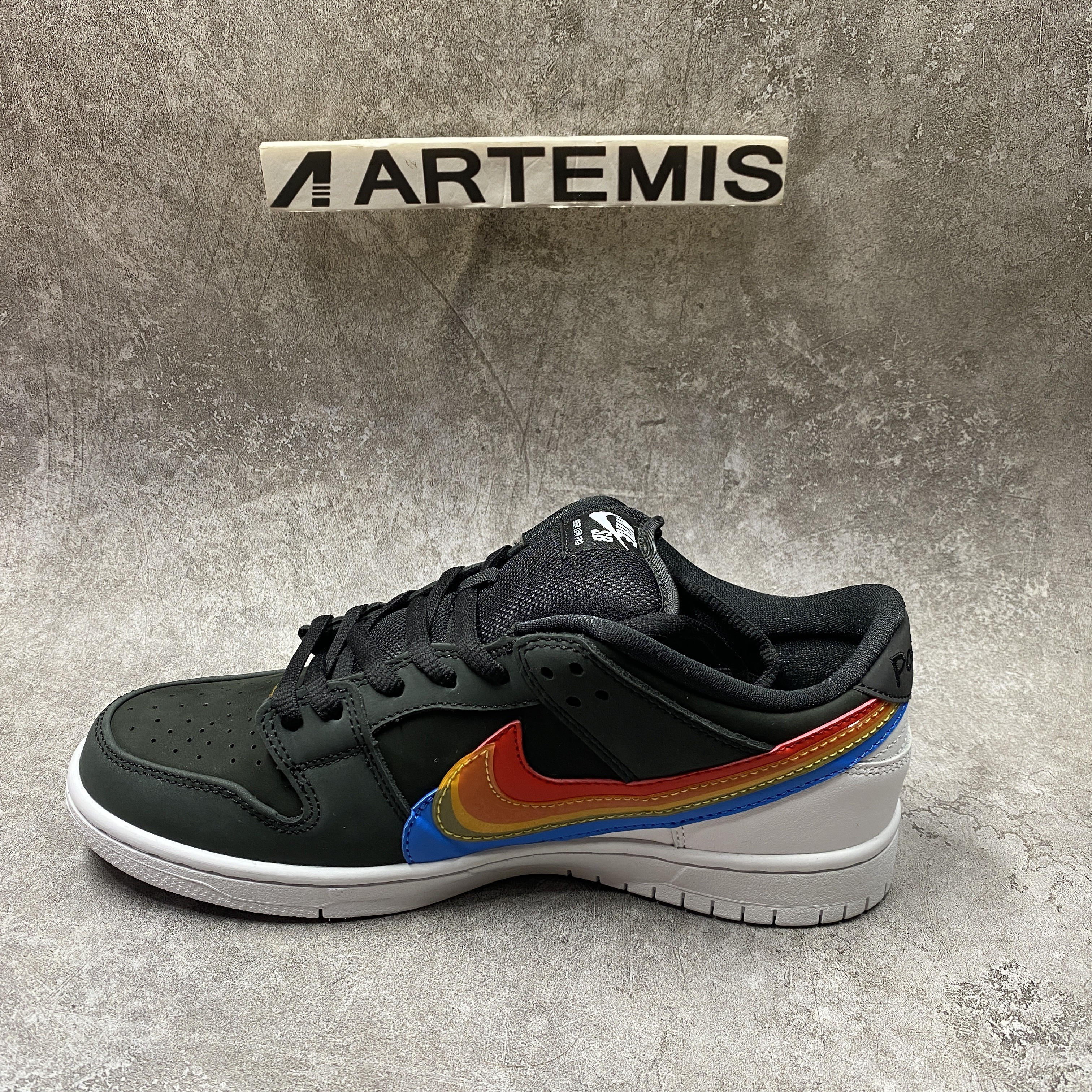 Nike SB Dunk Low X Polaroid