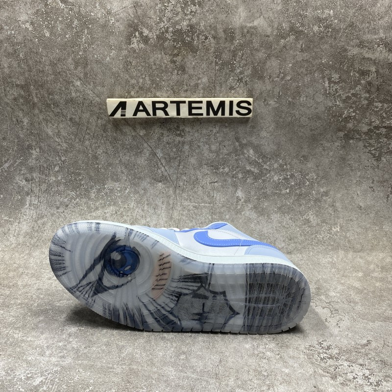 Air Jordan 1 Low SE Mighty Swooshers