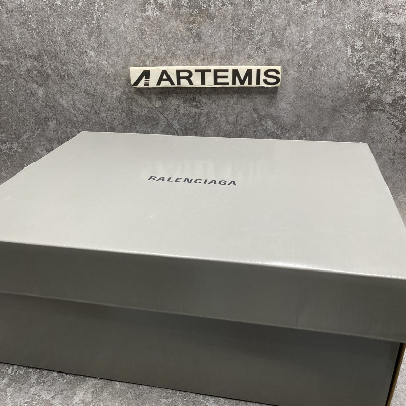 Balenciga Runner Sneakers In Silver