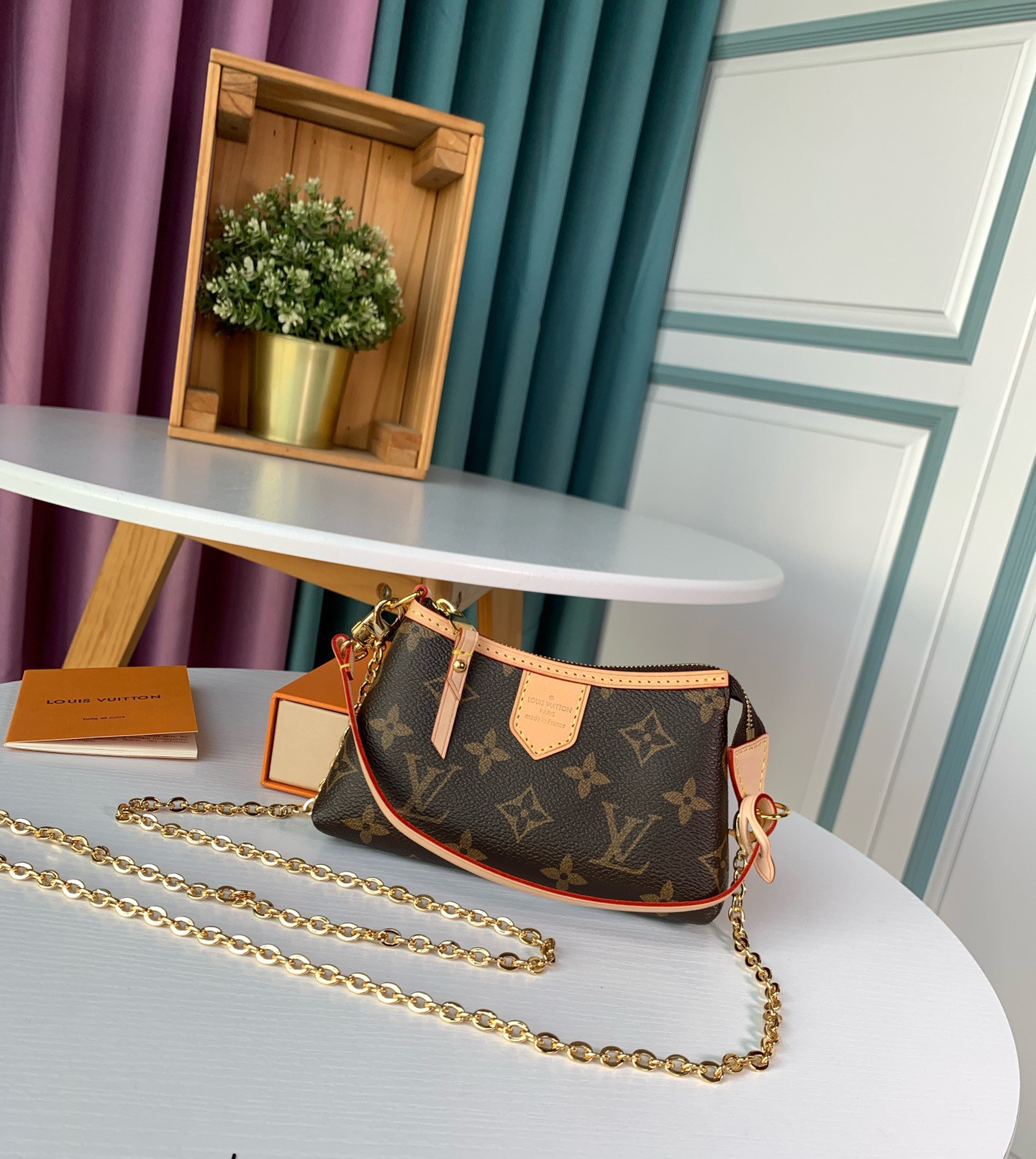 LV USED CHAIN BAG M45416