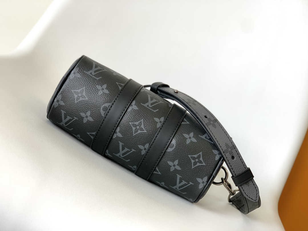l0*is V*t0n keepall xs monogram eclipse reverse black m45947 21 x 12 x 9 cm
