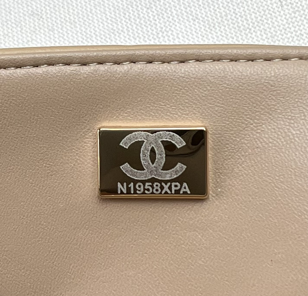 Ch*el classic 11.12 handbag tweed & gold-tone metal 6 × 9.9 × 2.5 in