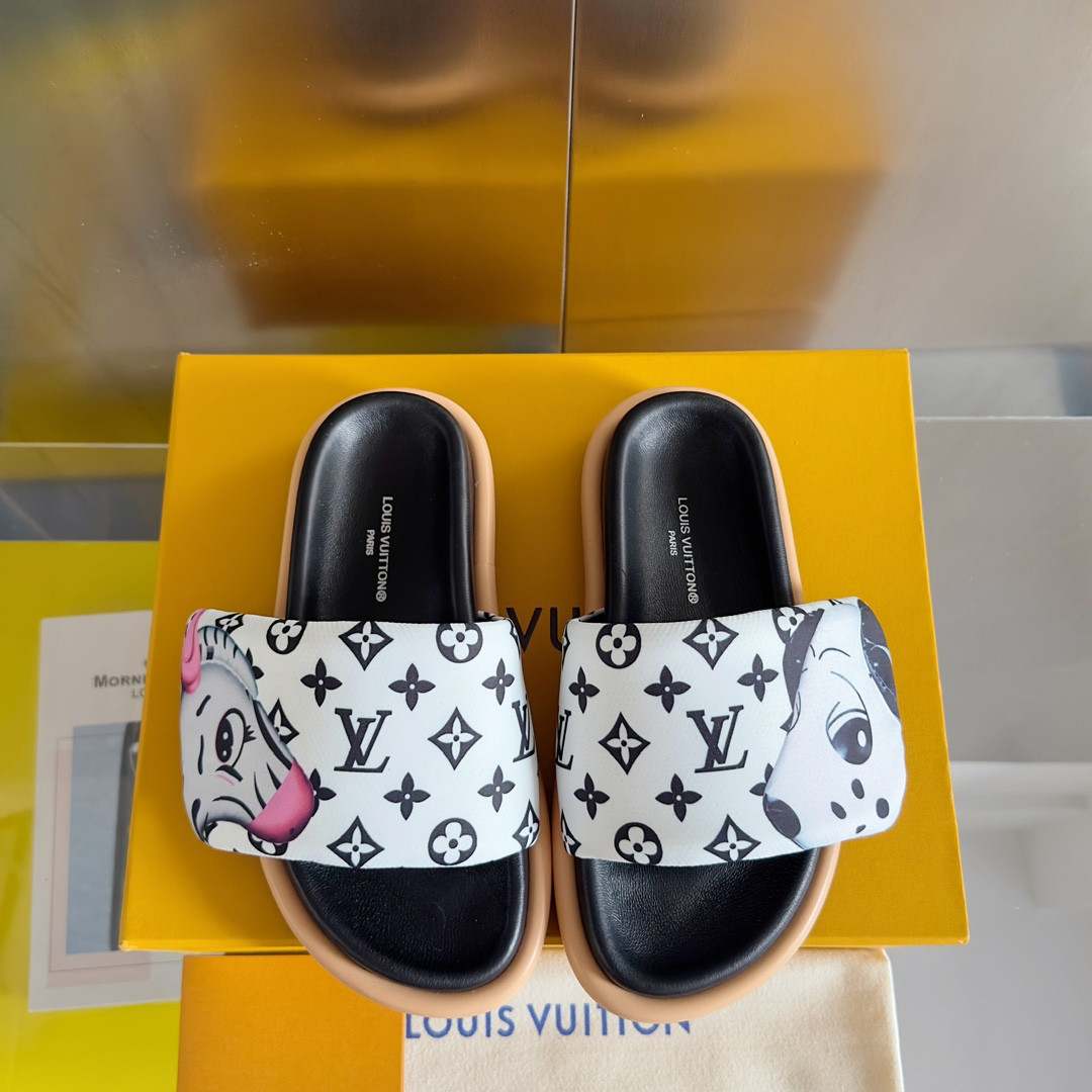 LV Pool Pillow Flat Comfort Mule