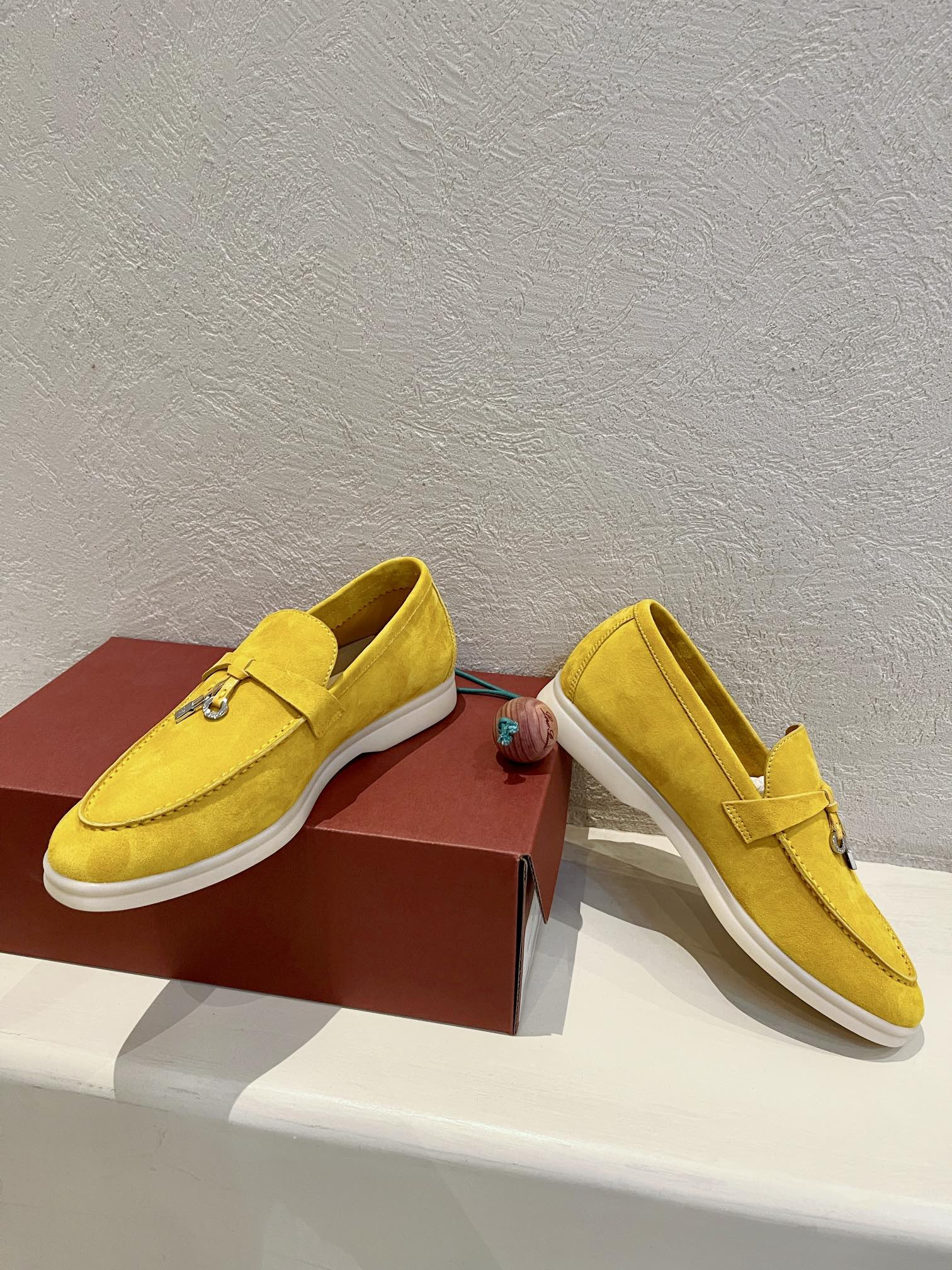 ua L**o p*ana summer charms walk loafers