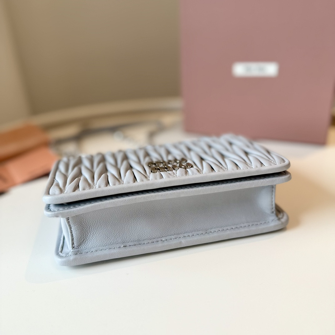 Miu Miu Matelassé 19X13X5cm