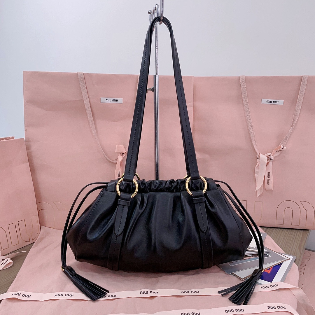 Miu Miu Small Joie nappa leather bag 16x32x10.5cm