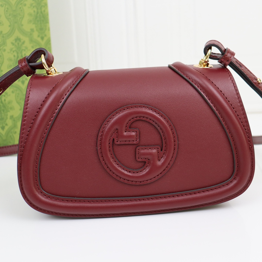 G*u*i small blondie 21.5x11x8cm